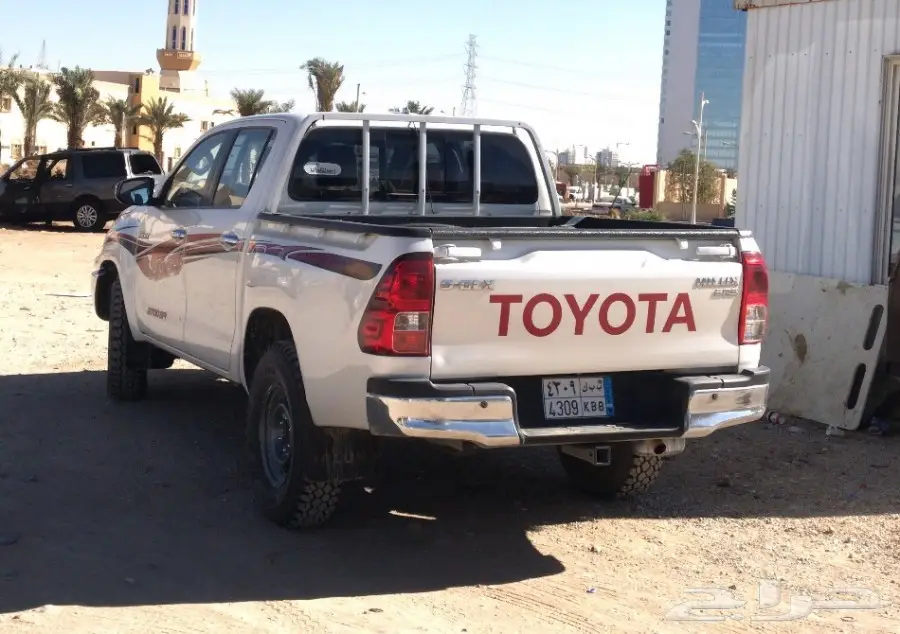 هايلكس دبل 2016 للبيع او لتنازل  (image 3)