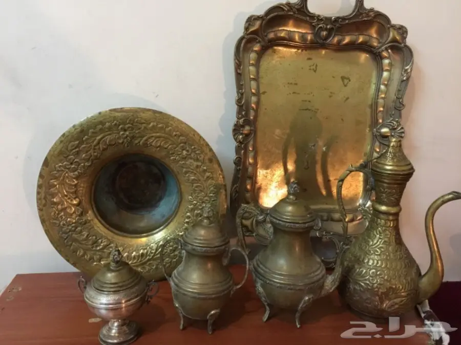 ابريق قديم نحاس صحن تراث (image 1)