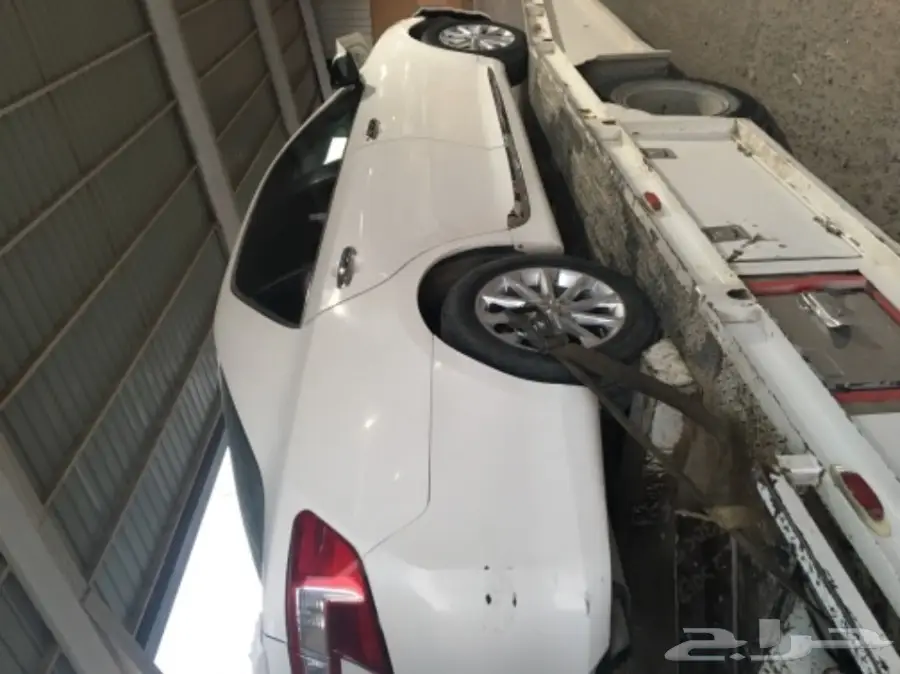 كامري خليجي GL موديل 2013 السعر 22الف فقط  (image 4)