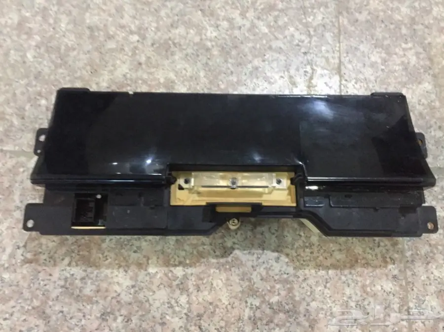 للبيع طبلون الكتروني ومفتاح انوار فورد