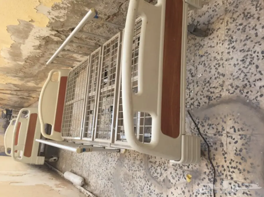 سرير طبي كهربائي (4حركات) (image 12)