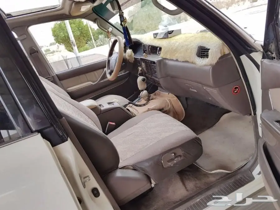 جيب vxr 1997 لمتد ابيض فل كامل للبيع