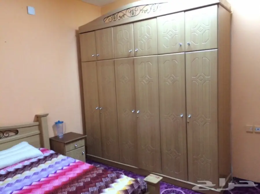 اثاث وفرش المنزل