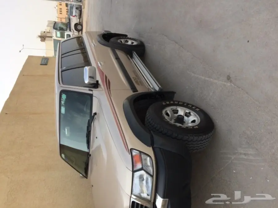 للبيع نيسان بترول مديل 1996 الون ذهبي (image 3)