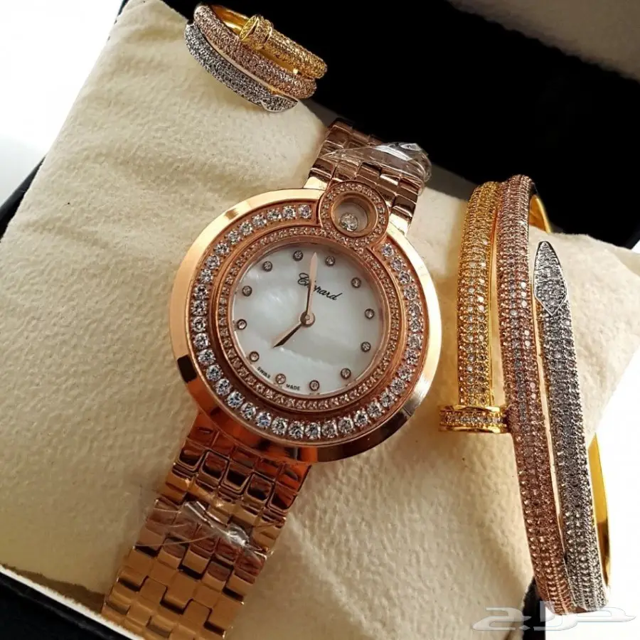 أحدث مجموعات ملابس الماركات العالمية رجالي ونسائي - لمسة من الأناقة والتميز! (image 223)