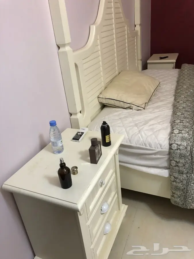 غرفة نوم نظيفة مخزنة لقطة