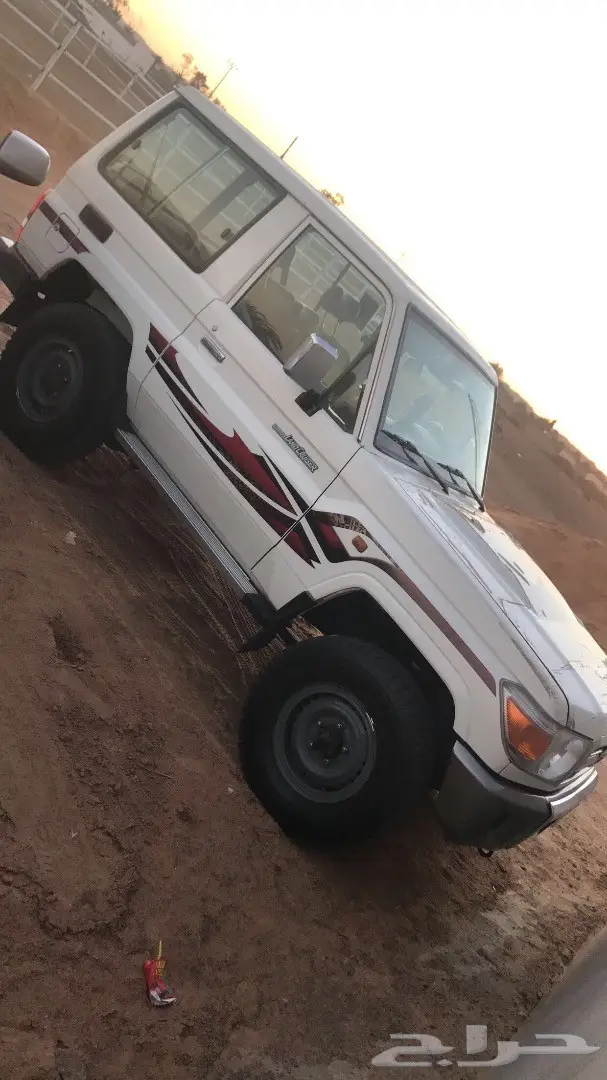 للبيع: شاحنة ربع 2013 - حالة ممتازة!