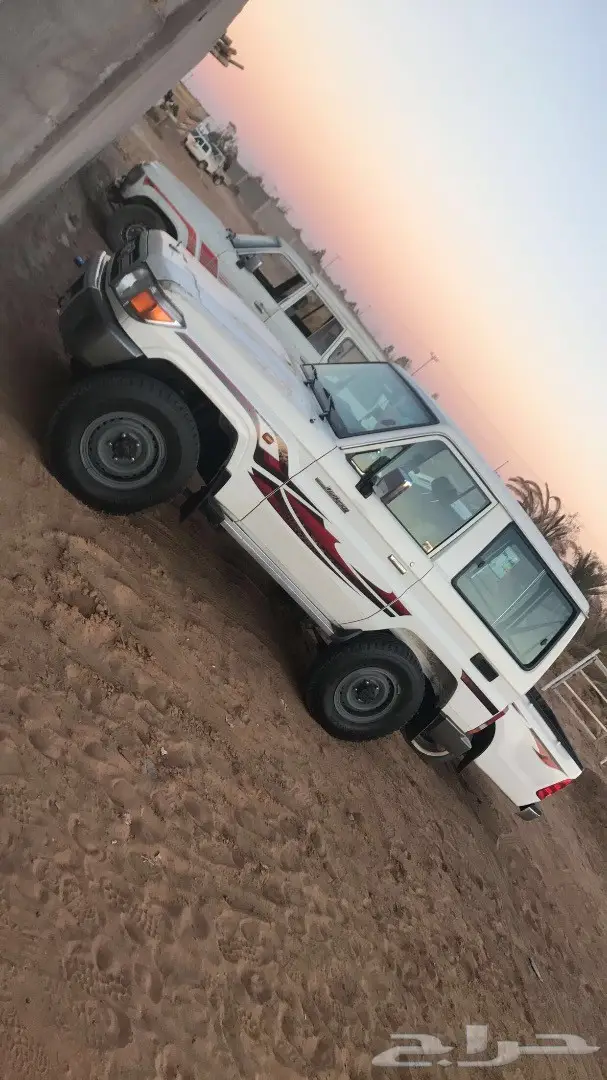 للبيع: شاحنة ربع 2013 - حالة ممتازة! (image 1)