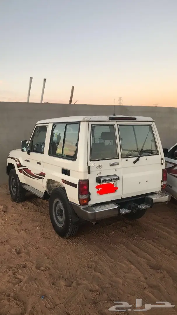 للبيع: شاحنة ربع 2013 - حالة ممتازة! (image 3)