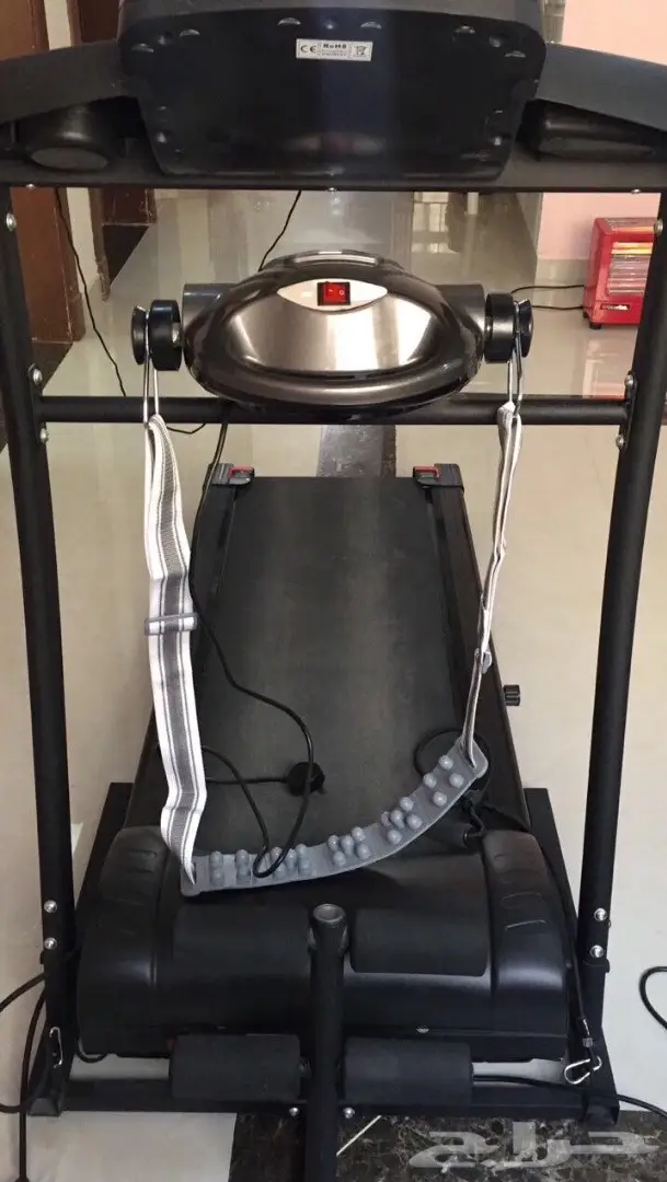 مشاية رياضية ( سير )