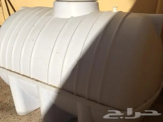 للبيع تانكي ماء مصنع الوطني 2000 جديد