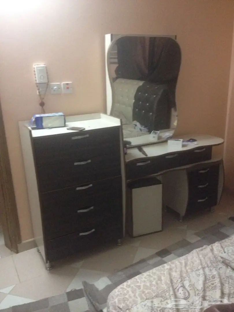 غرفه نوم كامله شبه جديده  (image 4)