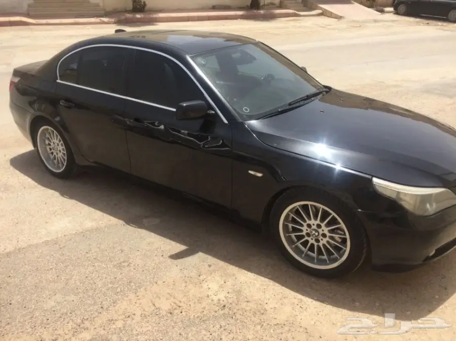 BMW  523 موديل 2005 للبيع (image 2)