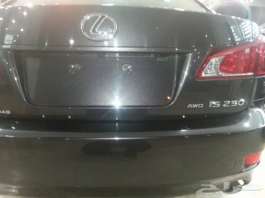 لكزس  is  2010 رصاصى ليميتد للبيع (image 4)