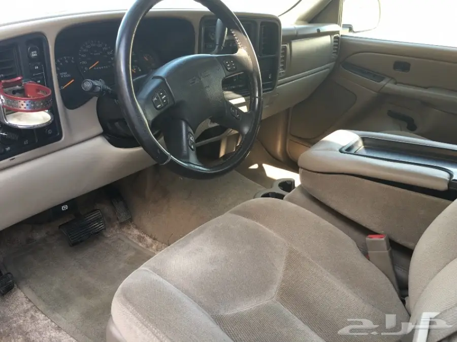 يوكَن 2006 - لون ذهبي/فضي - حالة ممتازة (image 3)