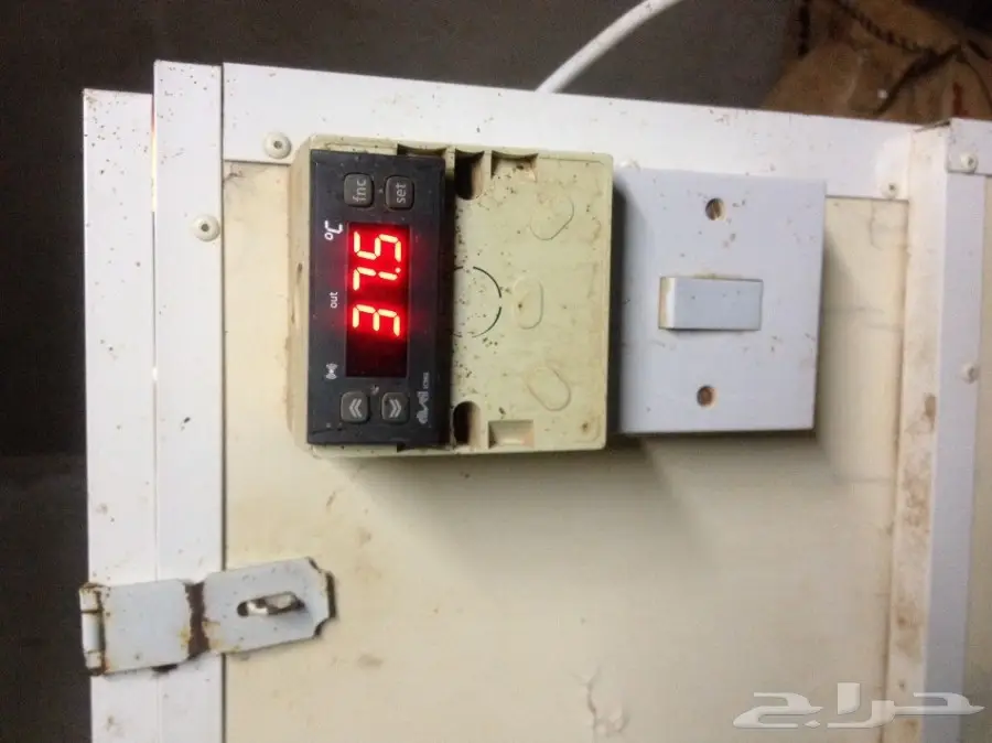 فقاسة للبيع  (image 1)