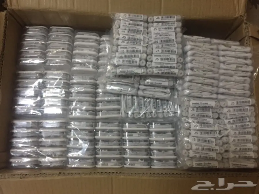 للبيع سماعات جمله جديدة عدد 1000 حبه 