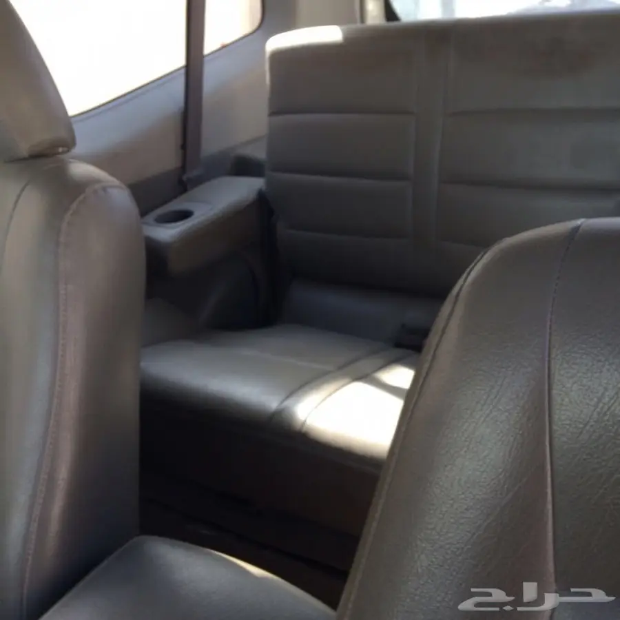 جيب مستوبيشي ربع 2002 (image 2)