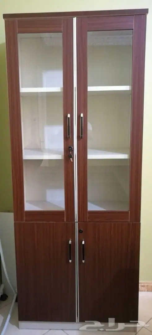 للبيع طقم مكتبي (مكتب - دولاب - كرسي) (image 6)