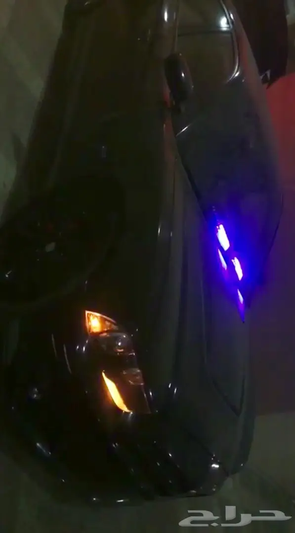 براقات ازرق واحمر 