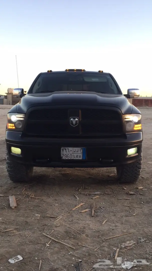 دوج رام لارمي اعلى فئه اسود ملكي  (image 11)