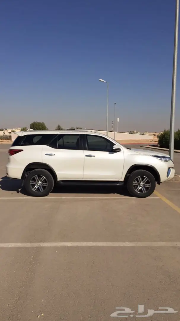 للبيع فورتشنر v6. 2016