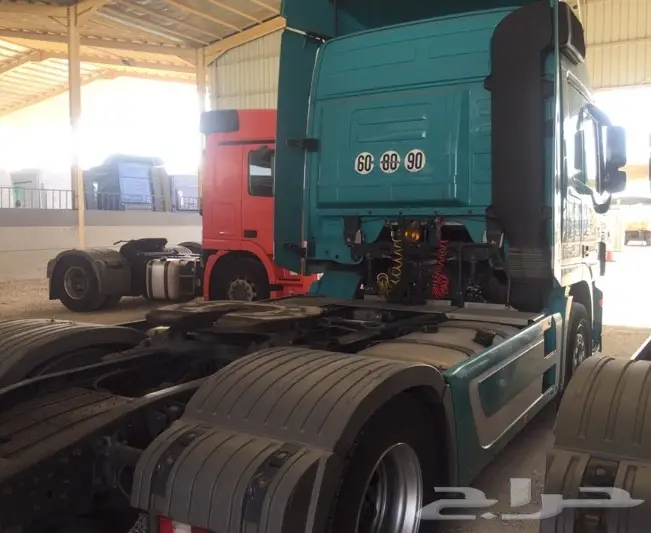 للبيع اكتروس 1844 موديل 2012 بطاقه جمركية جده (image 2)