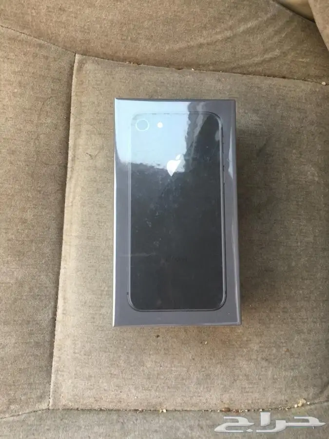 مزاد 24 ساعه ايفون 8 اسود 256 قيقا  (image 1)