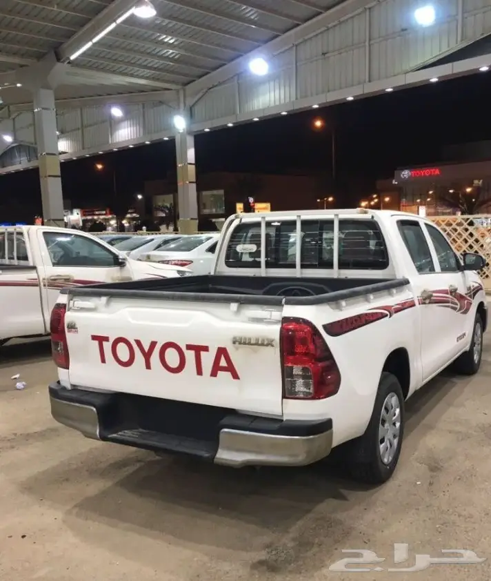 تويوتا هايلوكس غمارتين ديزيل موديل 2016 Gl