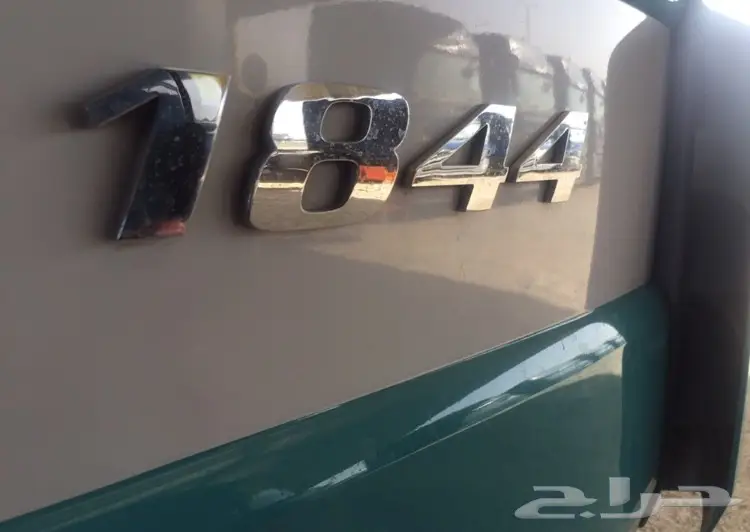 للبيع اكتروس 1844 موديل 2012 بطاقه جمركية جده (image 10)