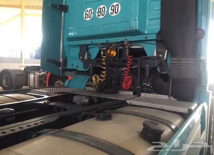 للبيع اكتروس 1844 موديل 2012 بطاقه جمركية جده (image 4)