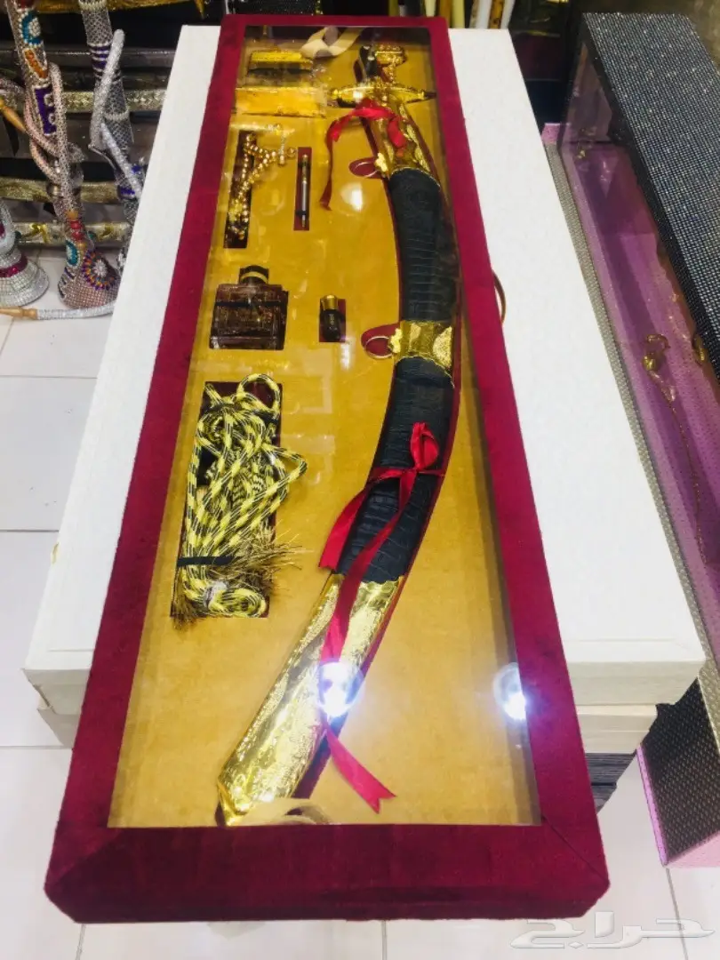 مزاد 50 د طقم هدية يجمل ممكن من نصيبك شاهد (image 1)