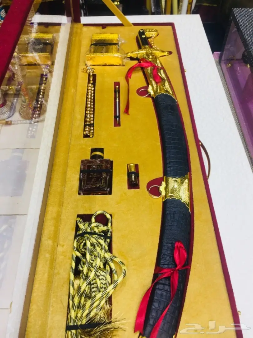 مزاد 50 د طقم هدية يجمل ممكن من نصيبك شاهد (image 6)