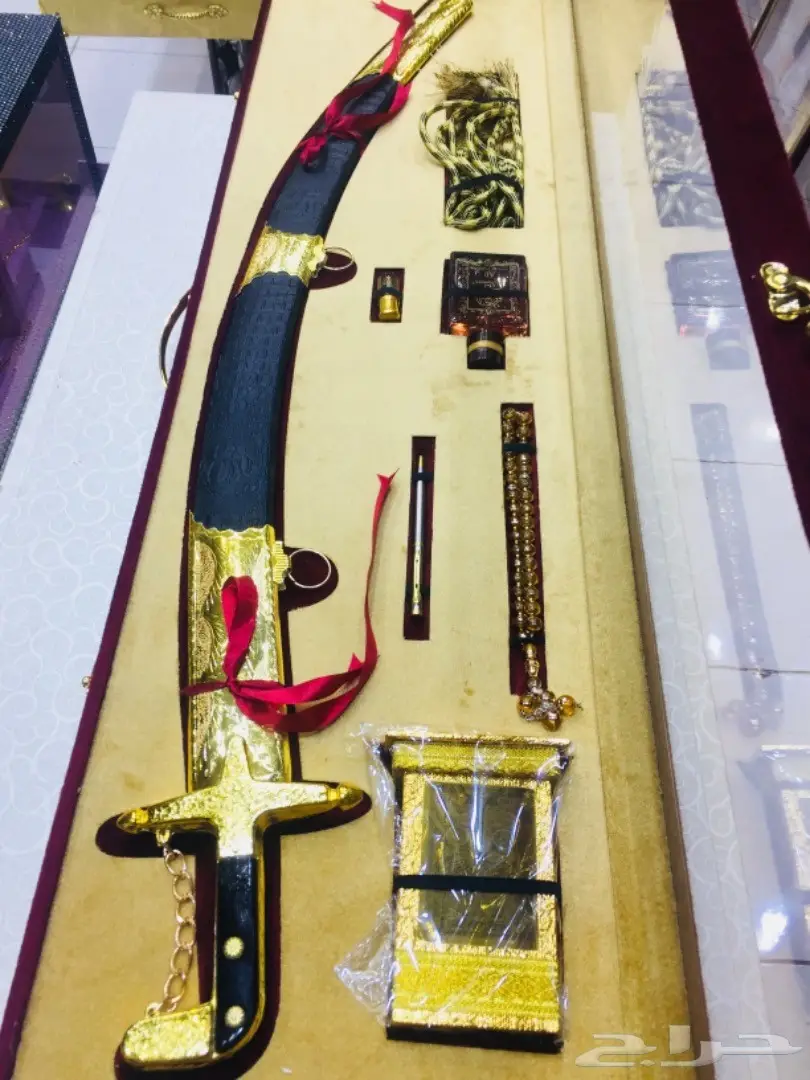 مزاد 50 د طقم هدية يجمل ممكن من نصيبك شاهد (image 9)