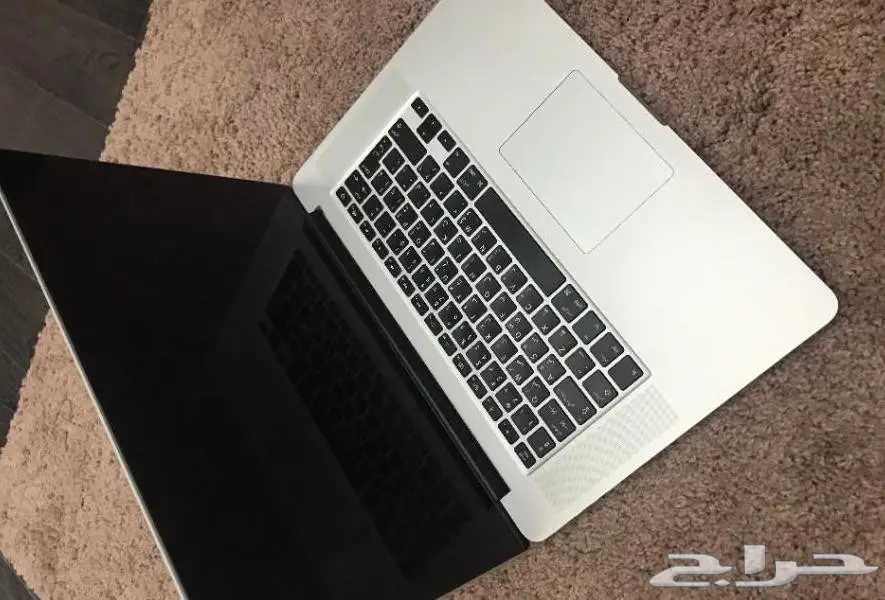 ماك بوك برو i7 شبه جديد