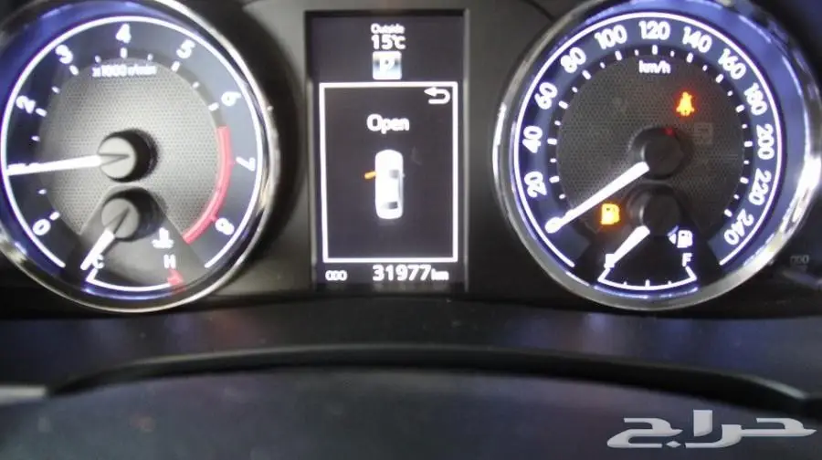 تويوتا كورولا 2016 بصمة (image 14)