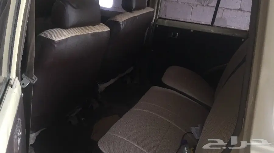 صالون للبيع - موديل 1983 - فرصة استثمارية!