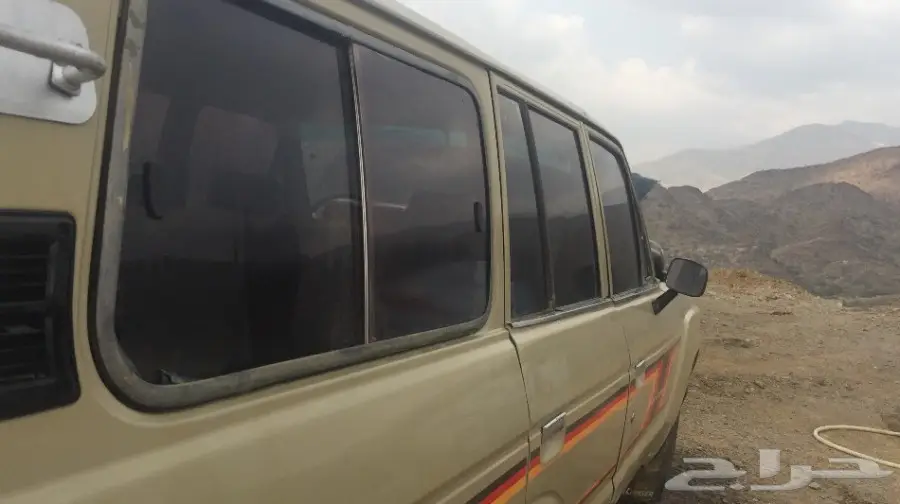 صالون للبيع - موديل 1983 - فرصة استثمارية! (image 1)