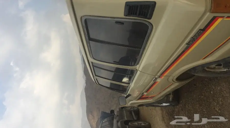 صالون للبيع - موديل 1983 - فرصة استثمارية! (image 2)