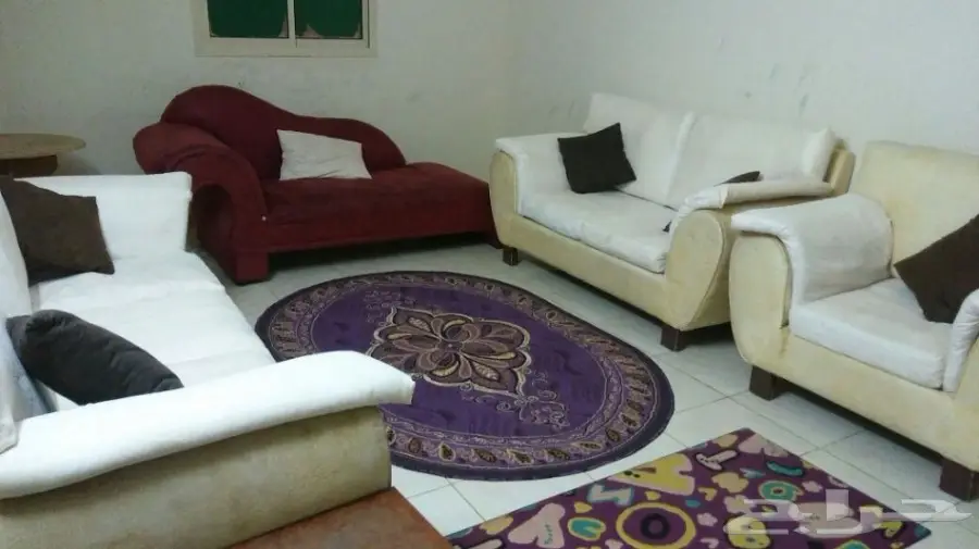 مجلس (أنتريه) (250 ريال) ومطبخ الوموتال (150)