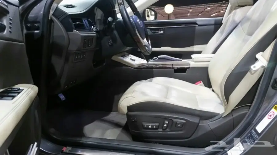 لكزس 350 ES مديل 2013 ممشى 99 الف كم  (image 15)