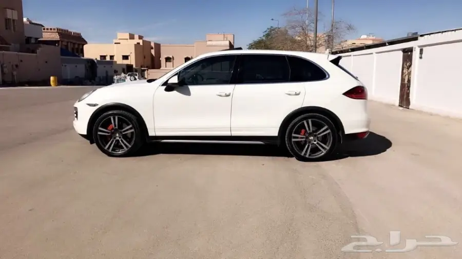 للبيع جيب بورش (image 1)