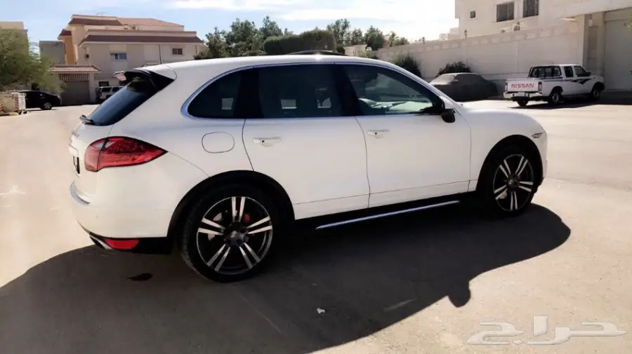 للبيع جيب بورش (image 2)