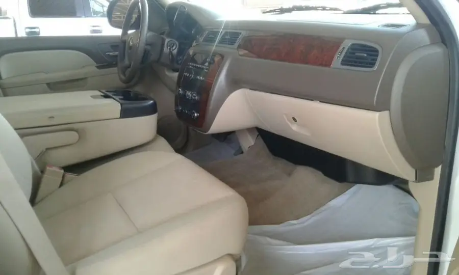 2013 تاهو 4WD (image 7)