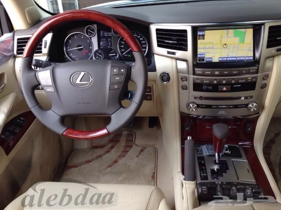 لكزس كلاسيك: ديكور خشبي أصيل (image 5)