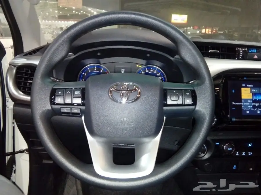 هايلوكس S-GLX سعودي 2018 توماتيك(كاش وتقسيط) (image 8)