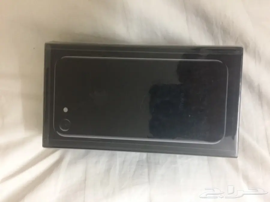 ايفون 7 جديد 128 جيجا لون جت بلاك اسود لامع