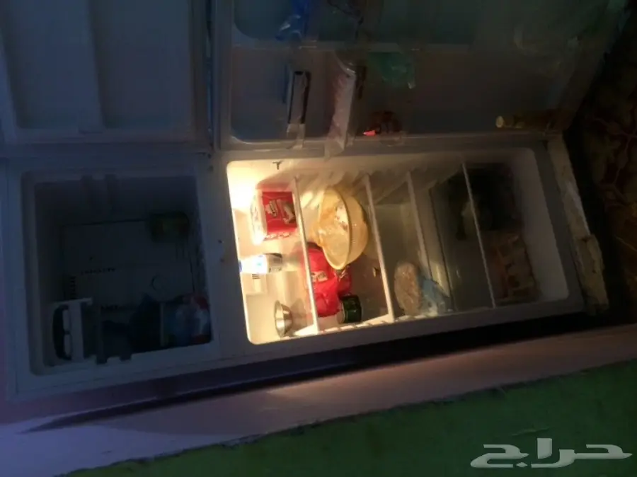 تلاجه 12قدم للبيع وامبوبة غاز ممتلئة (image 1)