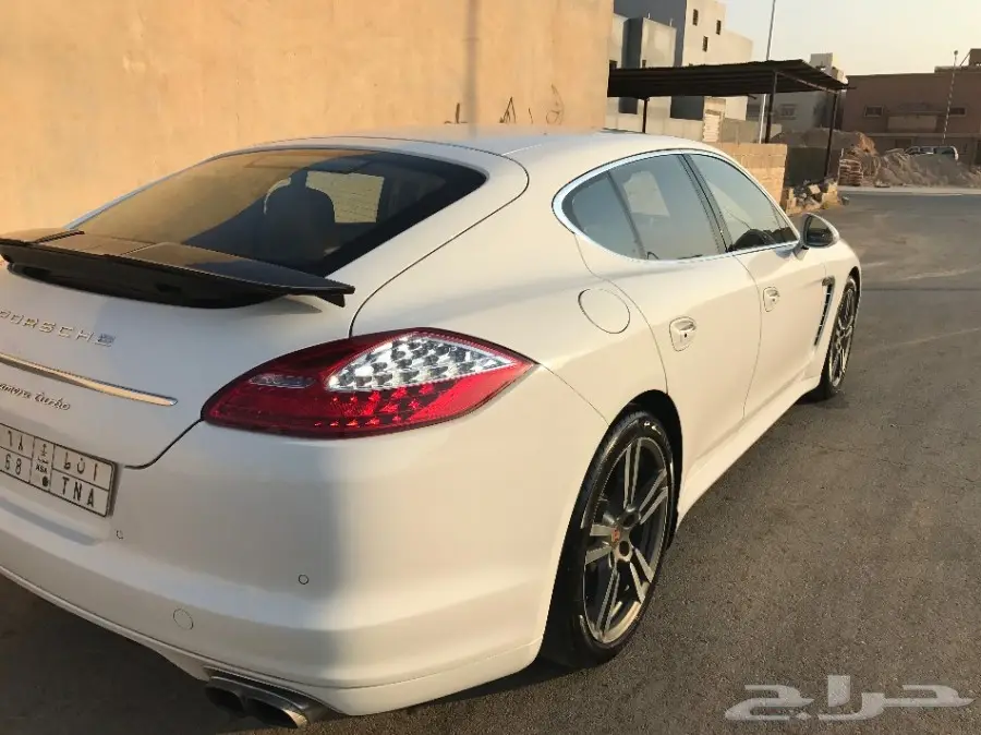 بورش باناميرا 2010 تيربو ( تحت الضمان ) (image 5)