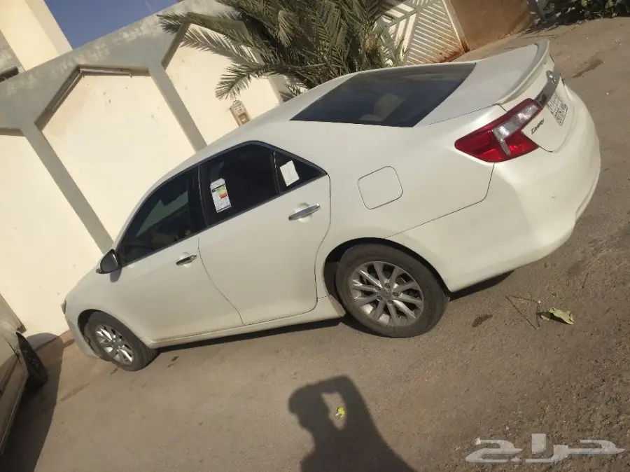 للبيع كامري 2012 لميتد (image 1)